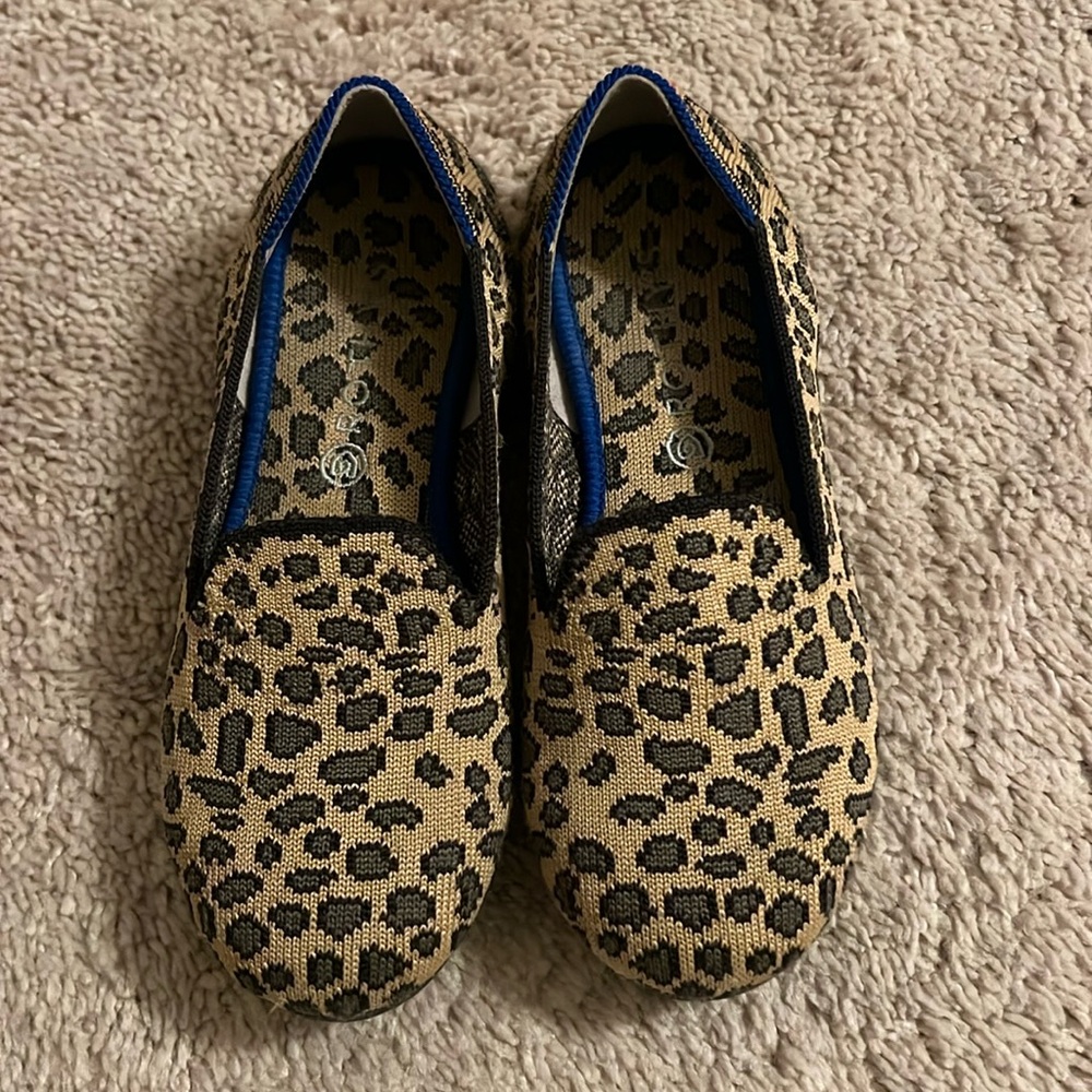 Girls leopard Rothy’s, size 13